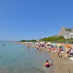 Nina * Omiš