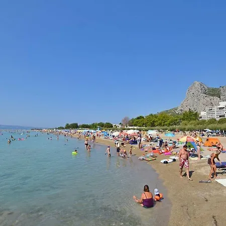 Nina * Omis