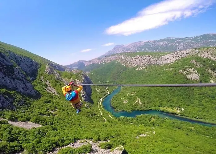 Nina Omiš